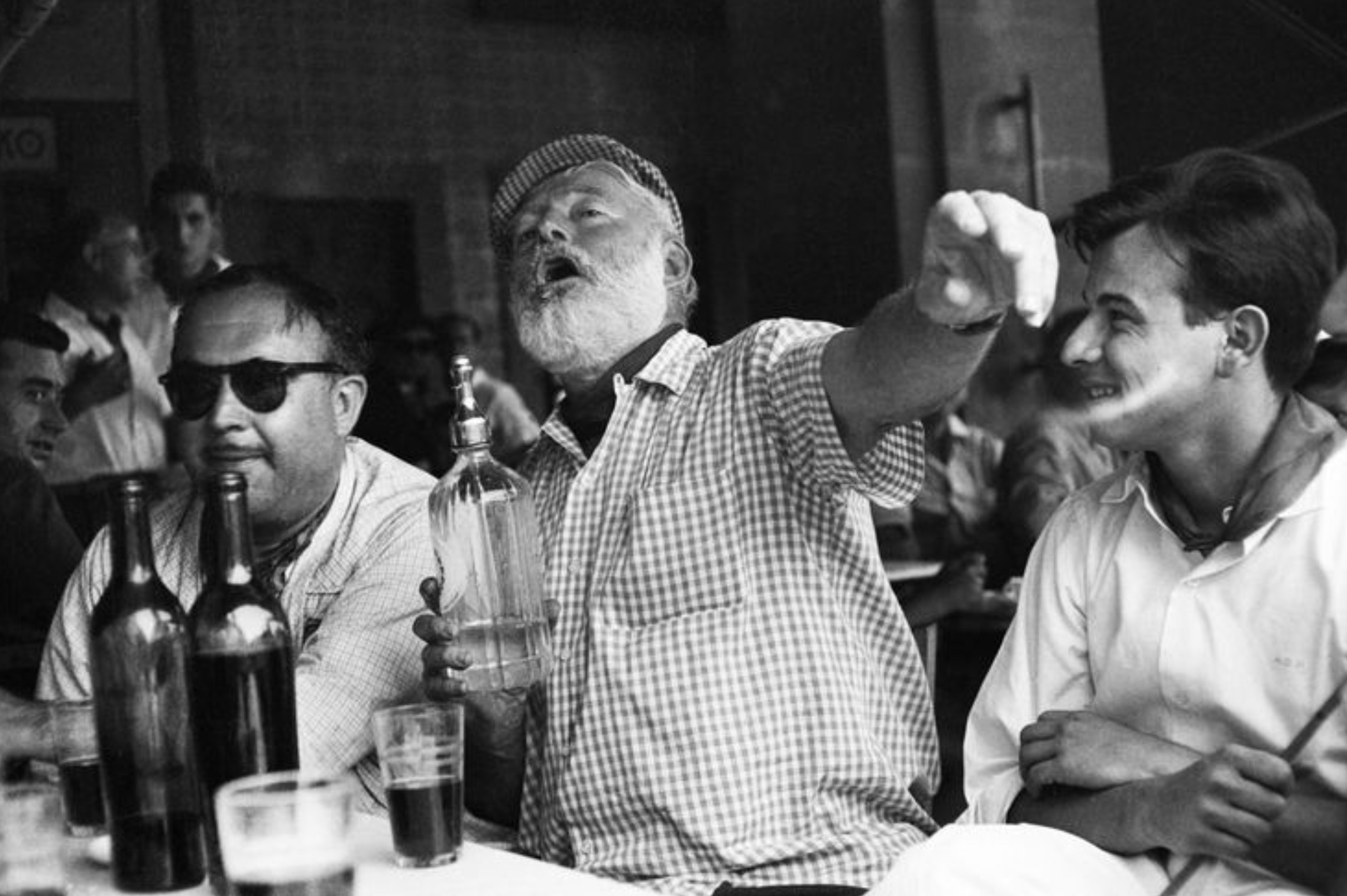 hemingway in bar - To